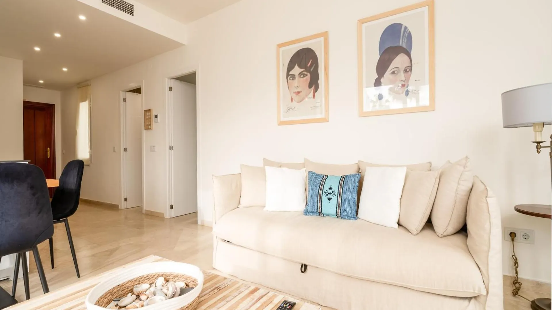 Costalita Corner Apartment Estepona